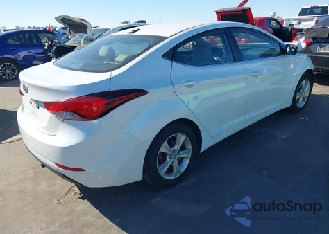 2016 Hyundai Elantra Value Edition z USA, uszkodzony, nr VIN 5NPDH4AE6GH672797